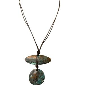 Elegant Turquoise and Bronze Pendant Necklace